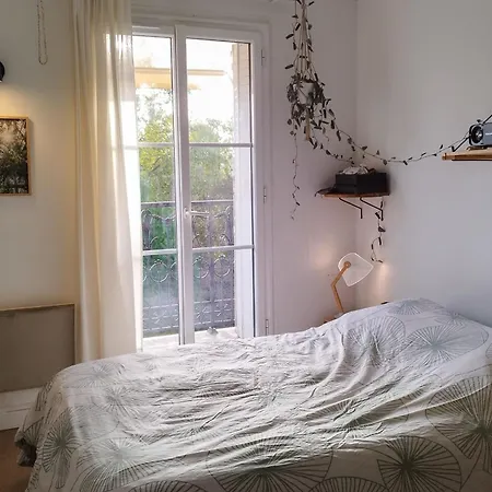 Apartment Spacious Nest Facing Square Maurice Gardette Paris
